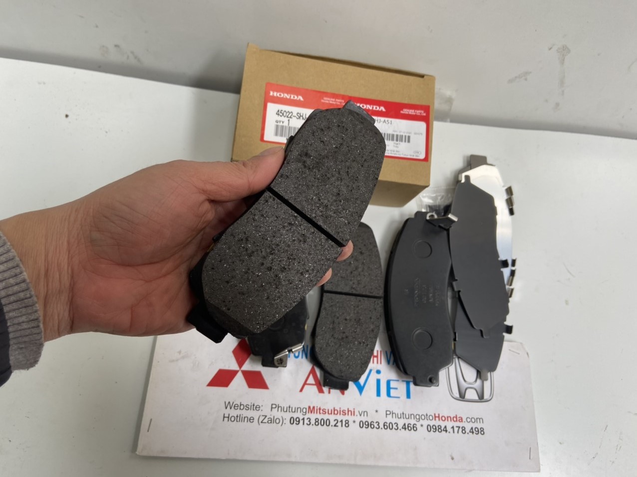 Má phanh trước xe Honda CRV